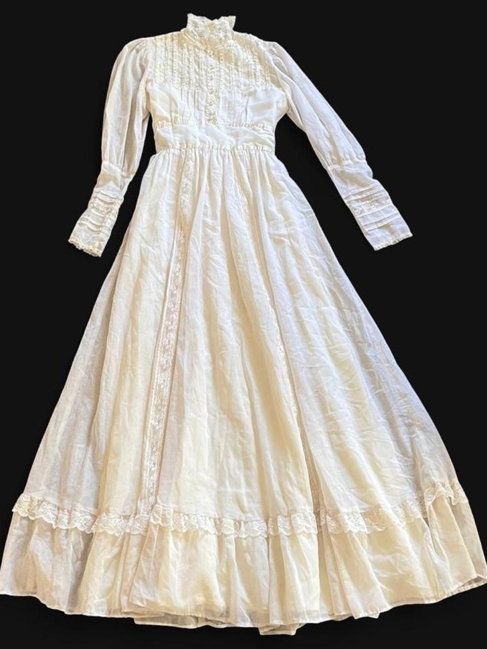 GUNNE SAX • 1970s ETHEREAL TRUE VINTAGE COTTON LACE PRAIRIE SUMMER WEDDING GOWN - Picture 4 of 11